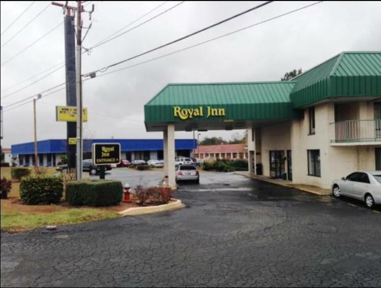 Royal Inn Columbia/Fort Jackson Buitenkant foto
